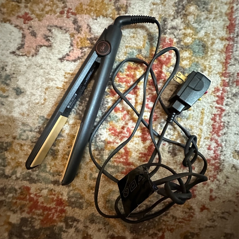 GHD flat iron